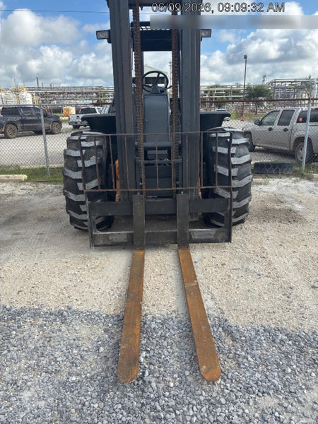 2022 CASE 588H