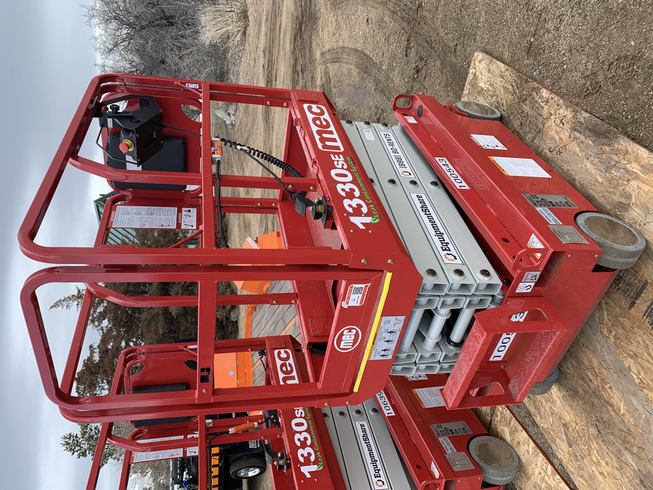 2020 MEC 1330SE Solid NM Tires, Steel Swing out Doors, LCS, Beacon, 900W Invertor