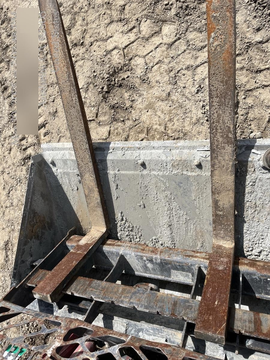 2021 PALADIN 48" Pallet Forks - Paladin