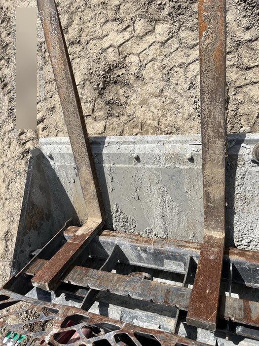 2021 PALADIN 48" Pallet Forks - Paladin