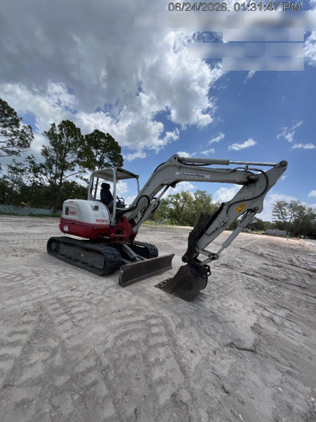2022 TAKEUCHI TB250-2R