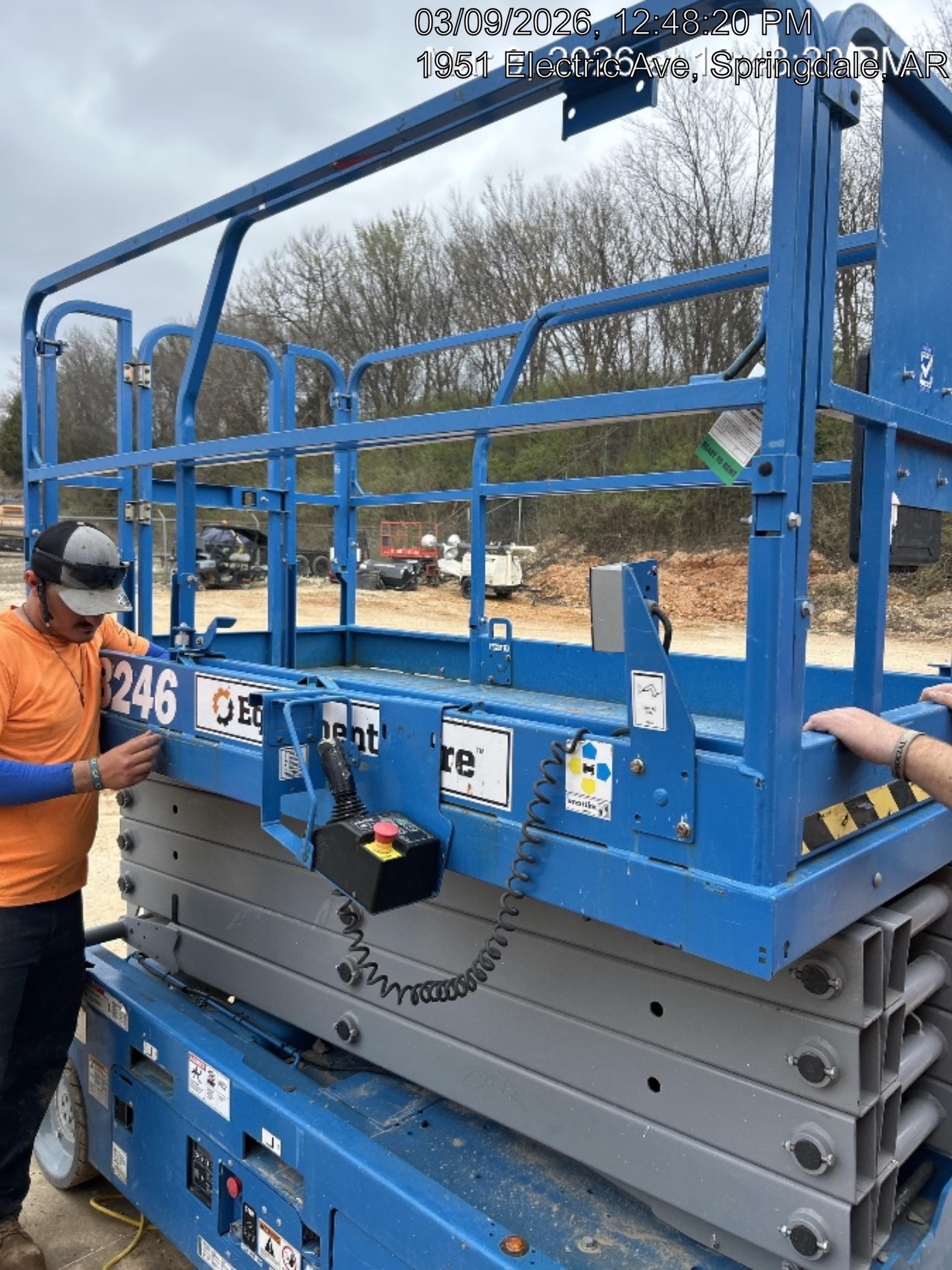 2021 GENIE GS-3246