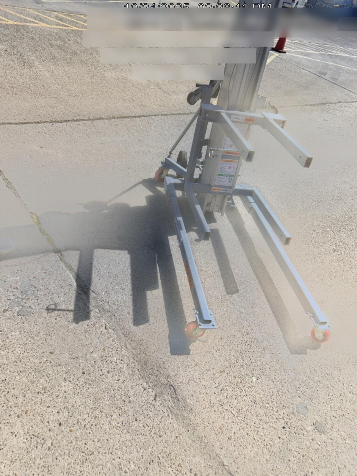 2023 GENIE SLC-24