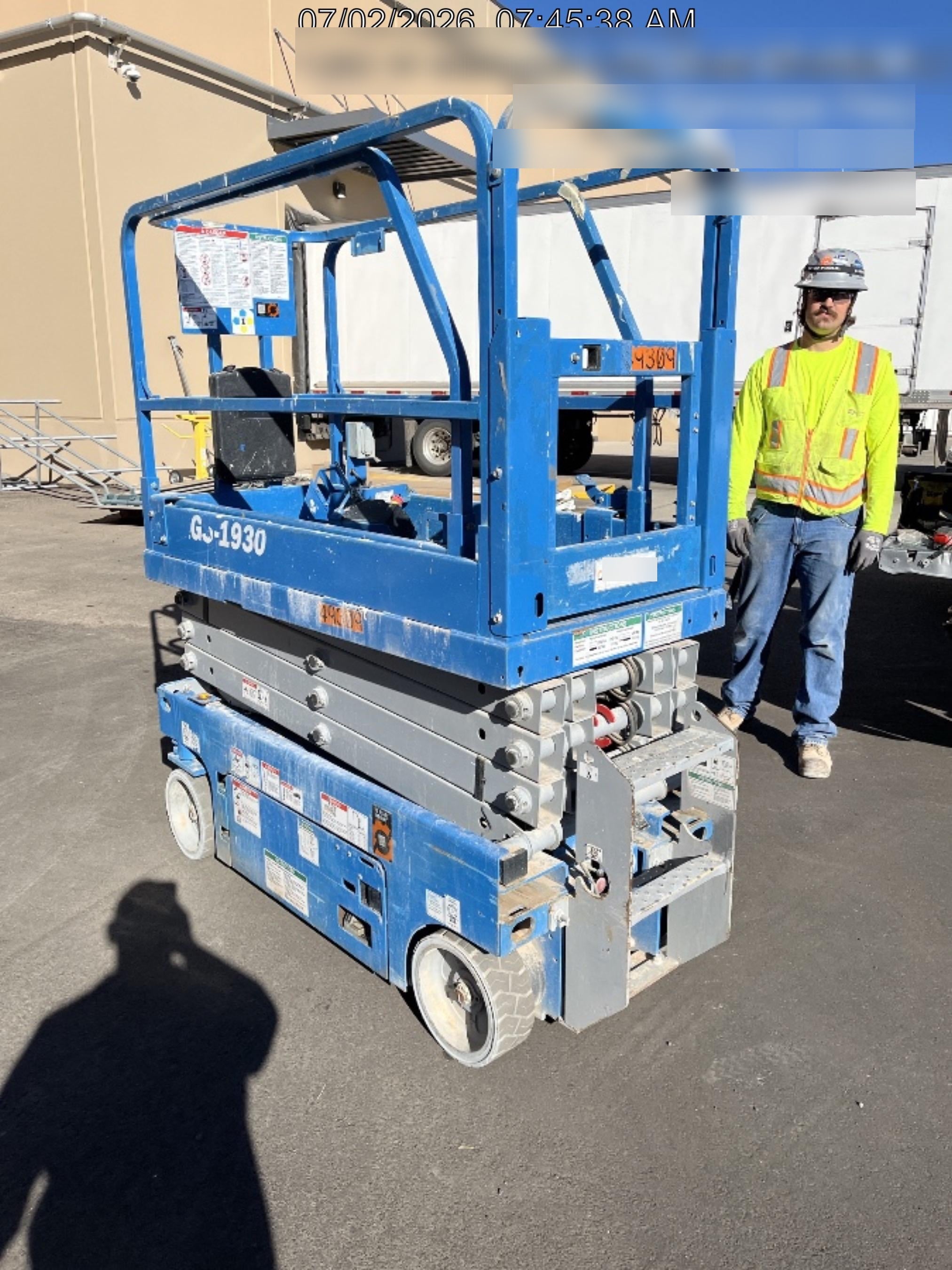 2019 Genie GS-1930 Half Height Swing Gate, 800W Inverter