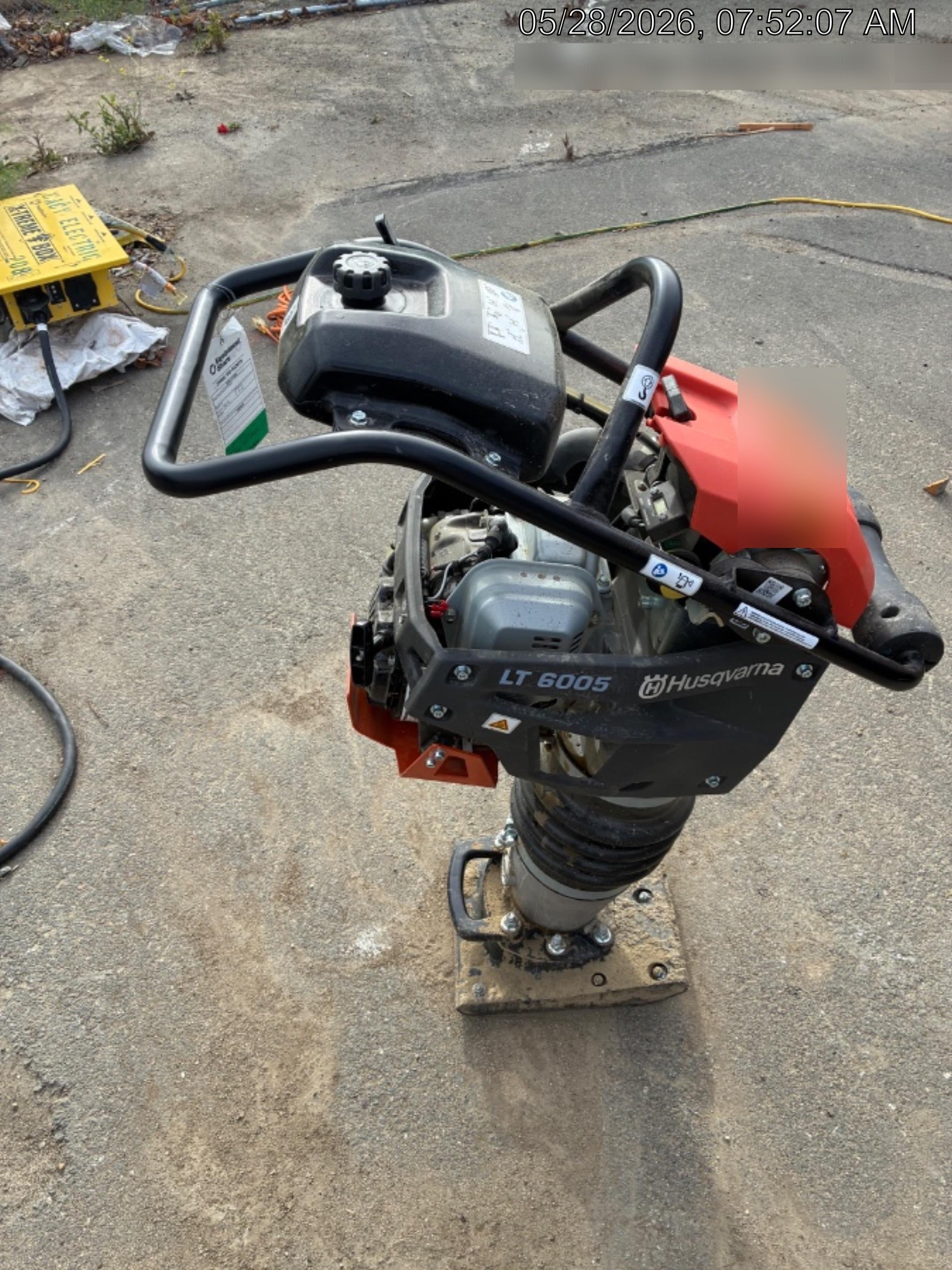2025 HUSQVARNA LT6005