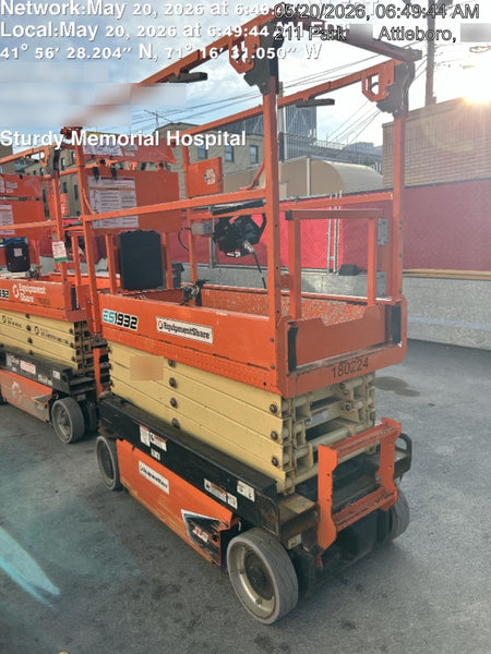 2021 JLG ES1932