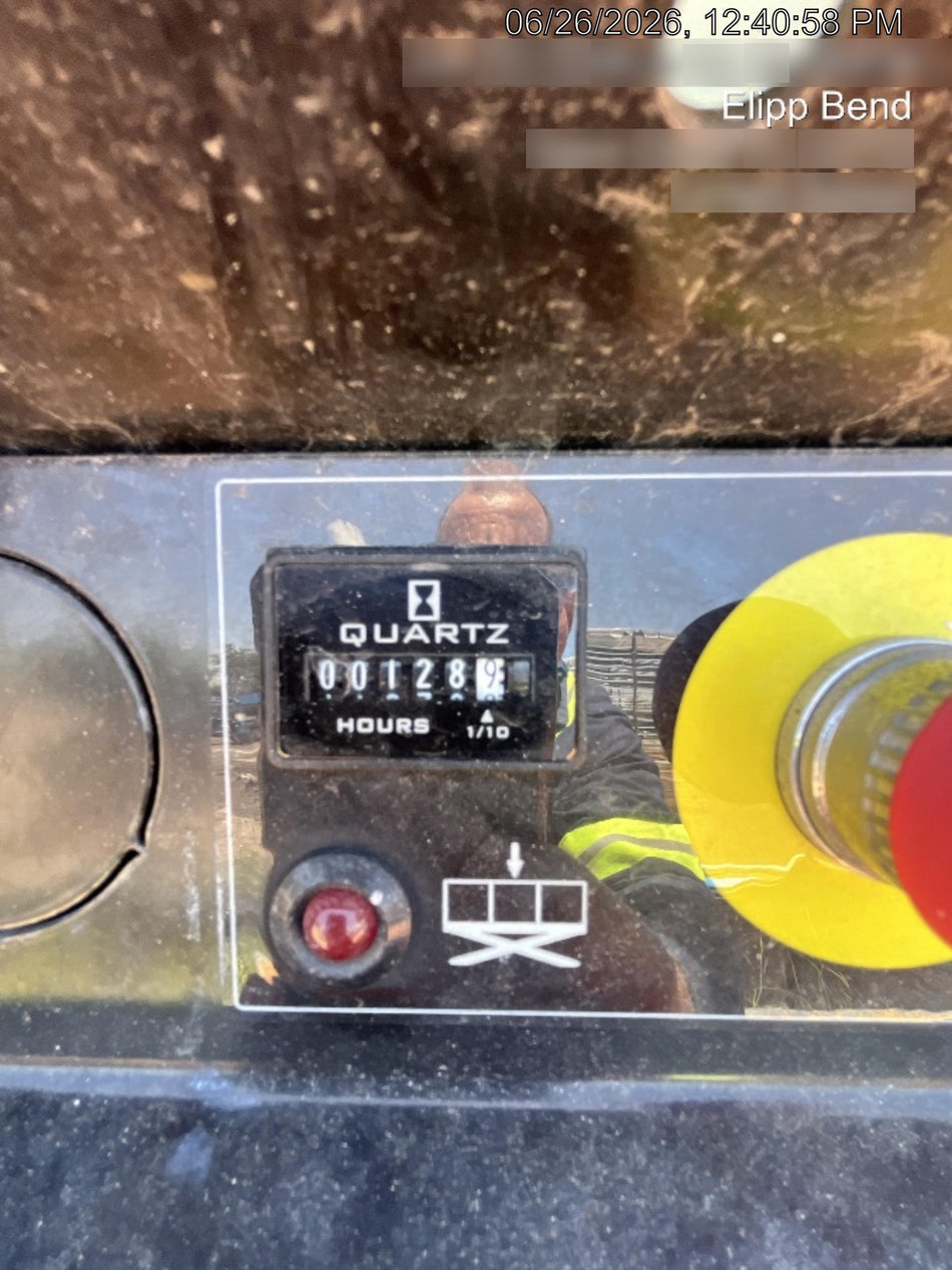 2022 JLG ES1932