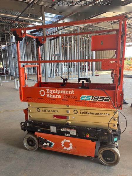 2022 JLG ES1932