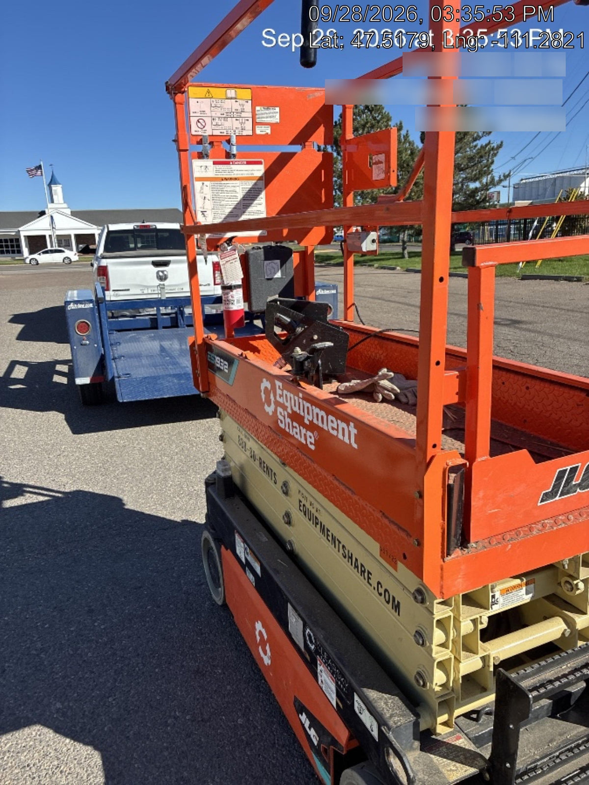 2025 JLG ES1932
