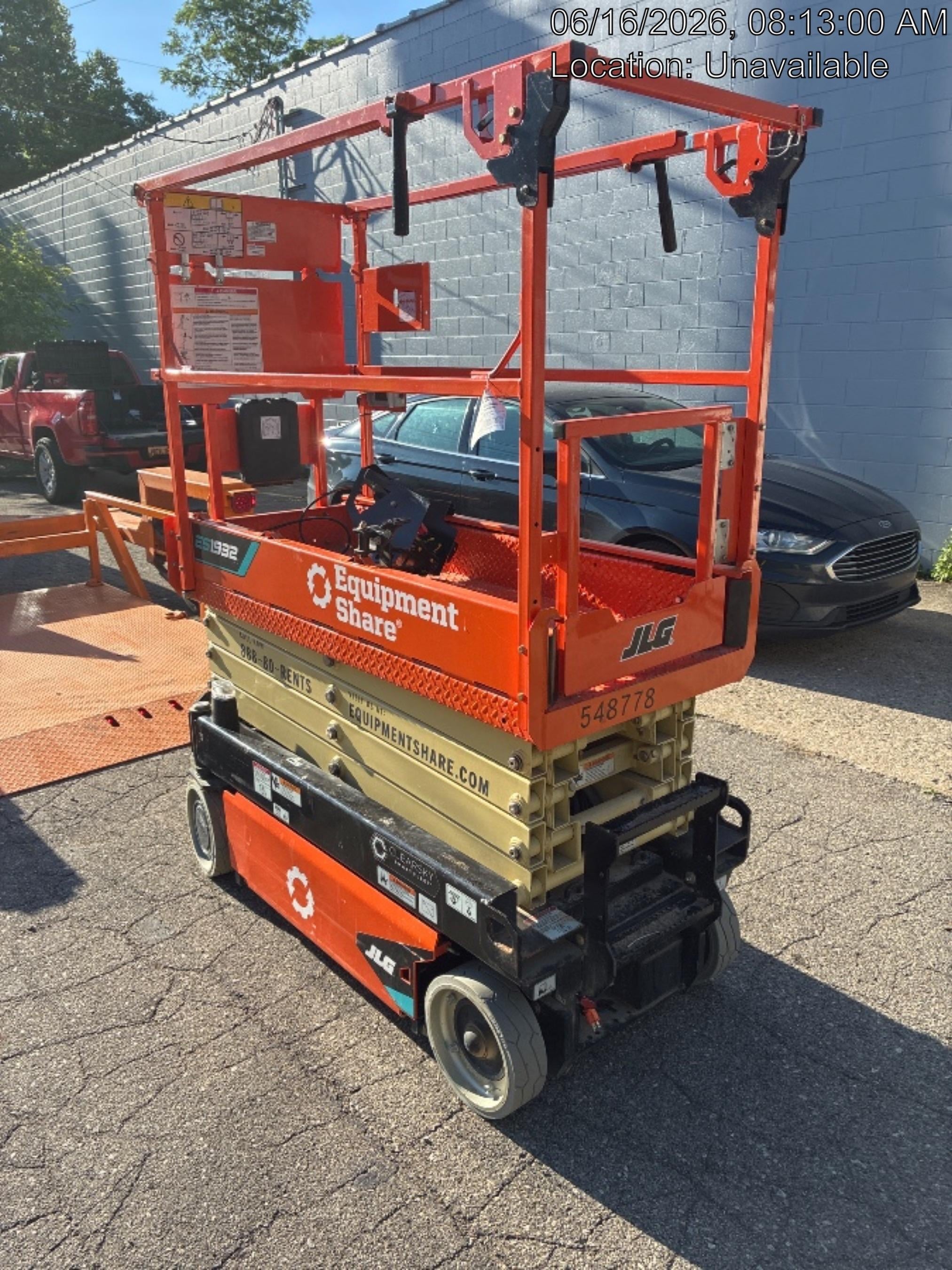 2025 JLG ES1932