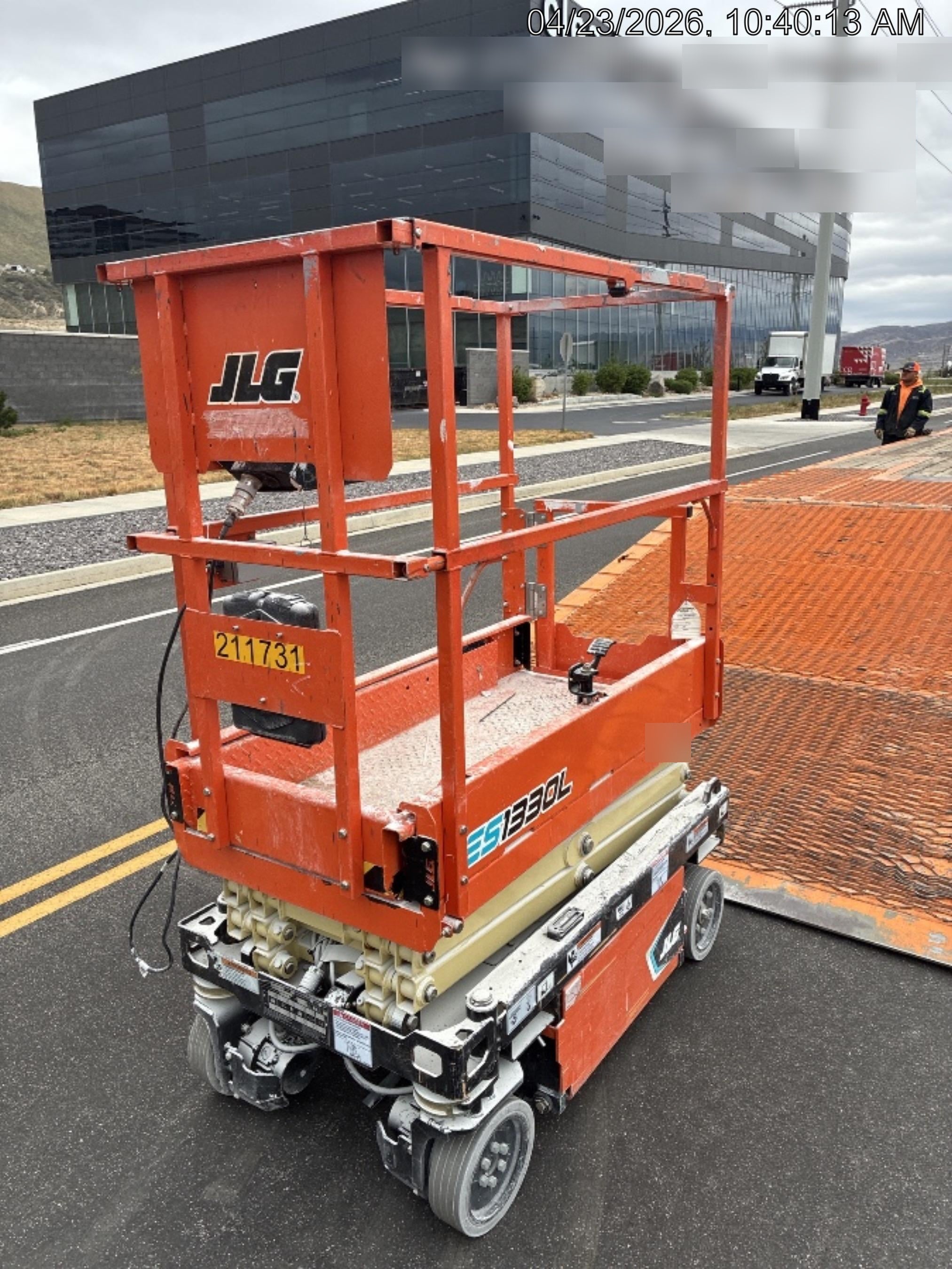 2022 JLG ES1330L