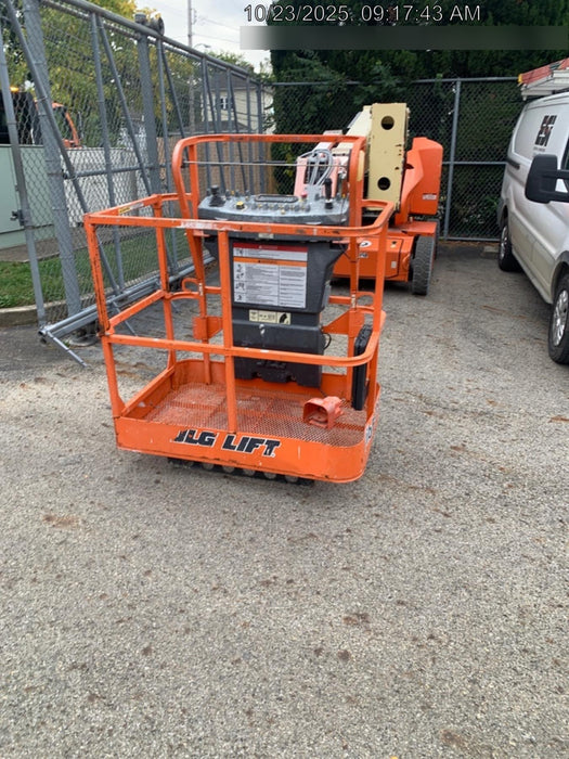 2019 JLG E400AJPN