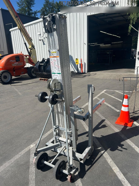2020 GENIE SLC-18