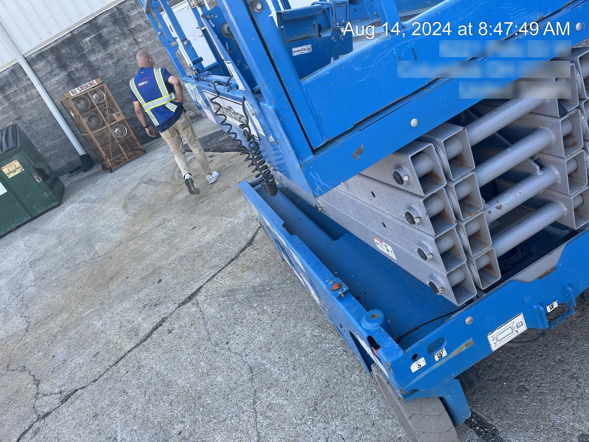 2018 GENIE GS-3246