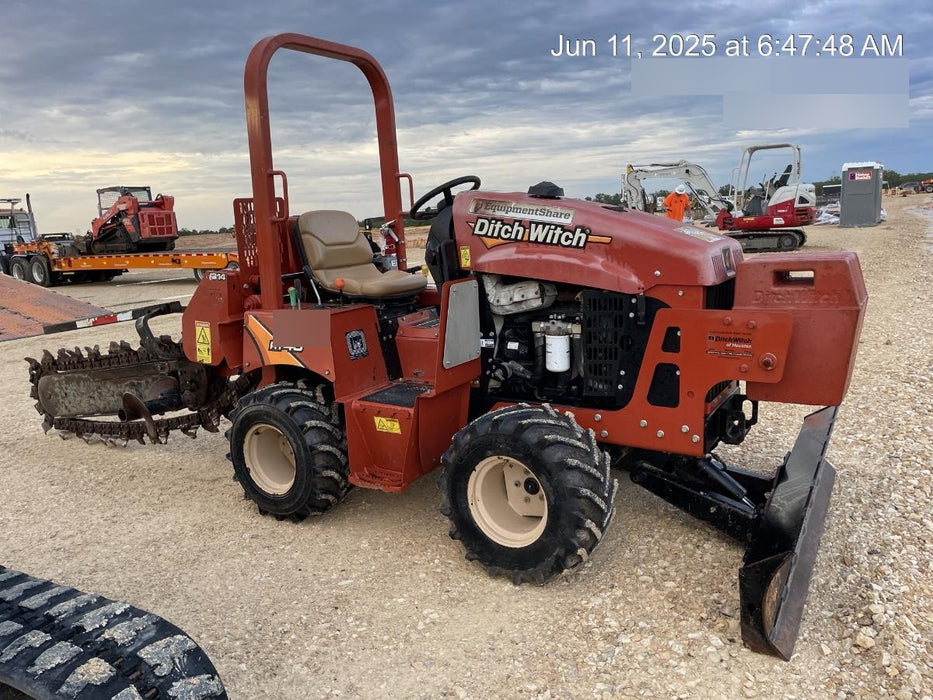 2018 DITCH WITCH RT45A