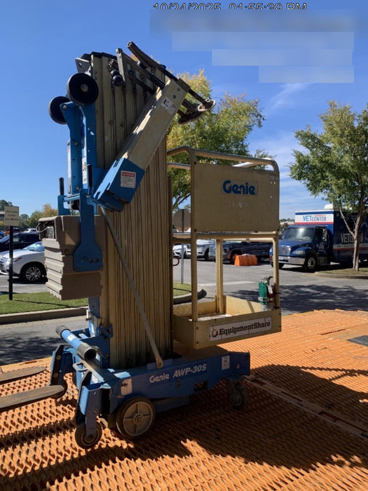 2019 GENIE AWP-30S