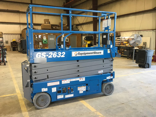 2019 Genie GS-2632 Folding rails with half height swing gate