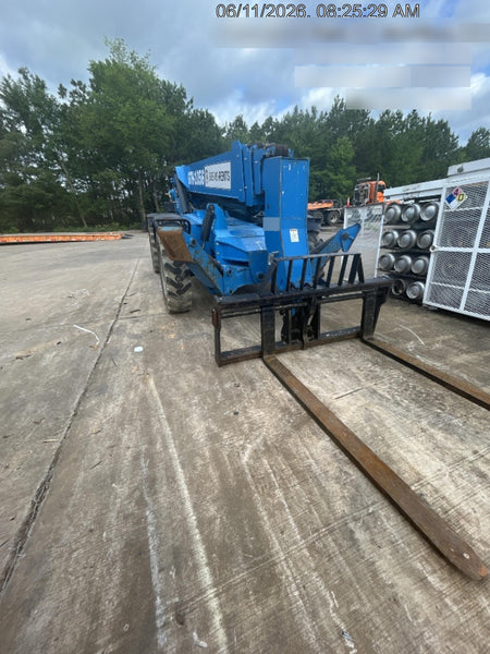 2019 Genie GTH-1056 Cab/Heat/AC, FF Tires, LED Work Lights, Beacon 60" QA Carriage, 60" Forks