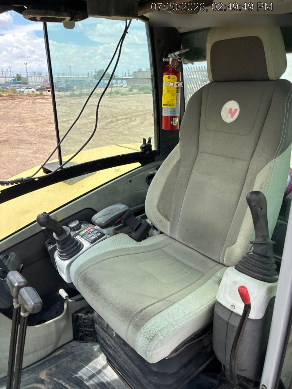 Wacker Neuson ET90 Enclosed Cab, Hybrid Tracks, Long Dipperstick, Bucket