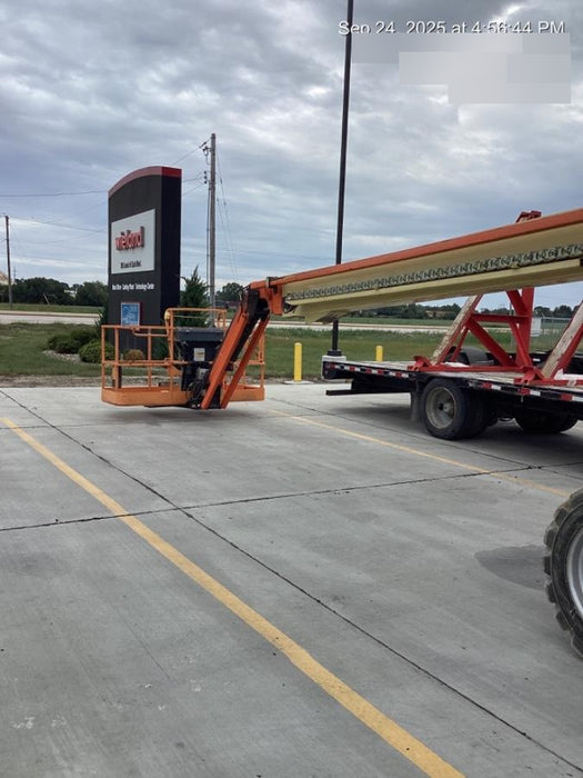 2019 JLG 860SJ