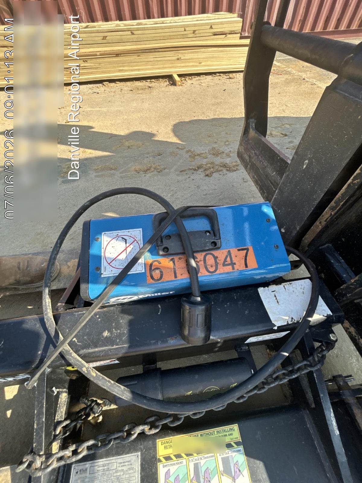 2025 MILLER ELECTRIC CST-282