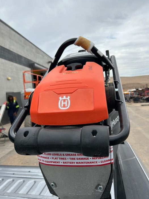 2025 HUSQVARNA LT6005