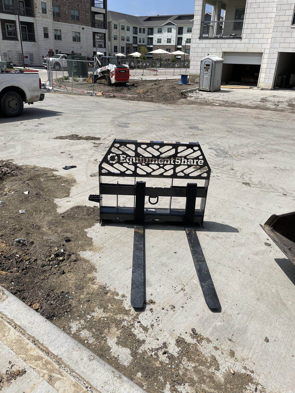 2024 PALADIN 48" Pallet Forks - Paladin
