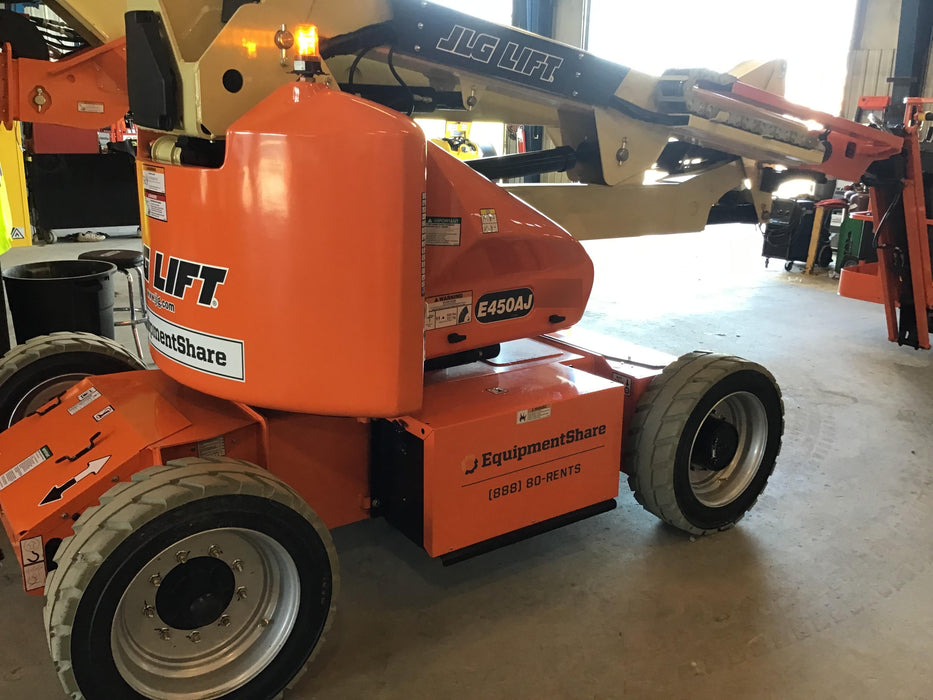 2018 JLG E450AJ