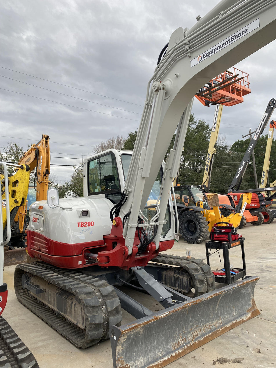 2022 TAKEUCHI TB290-CR