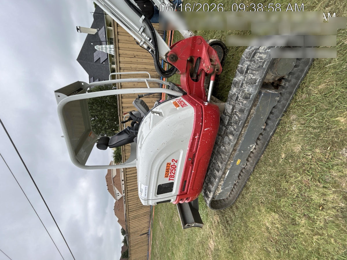 2024 TAKEUCHI TB250-2R
