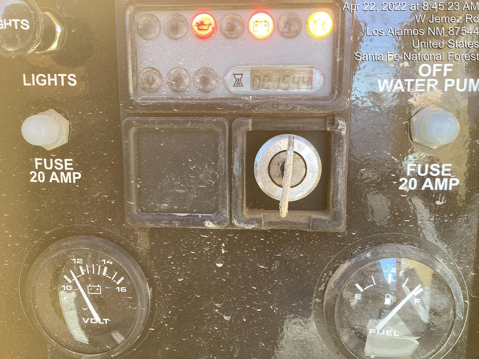 2021 Vac-Tron LP573XDT 500 Gallon Debris Tank w/ Hydraulic Tilt, two (2) 100 Gallon Water Tanks, Low Profile Torsion Axles (12,000 GVWR)