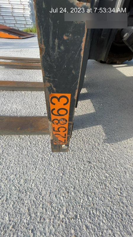 2022 CASE 588H