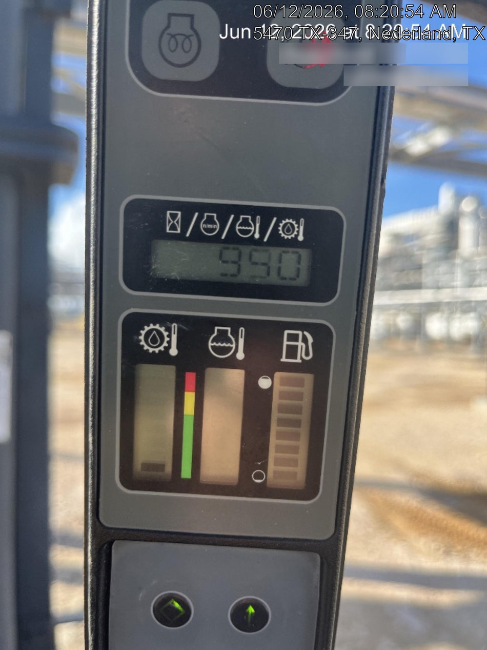 2019 CASE 588H