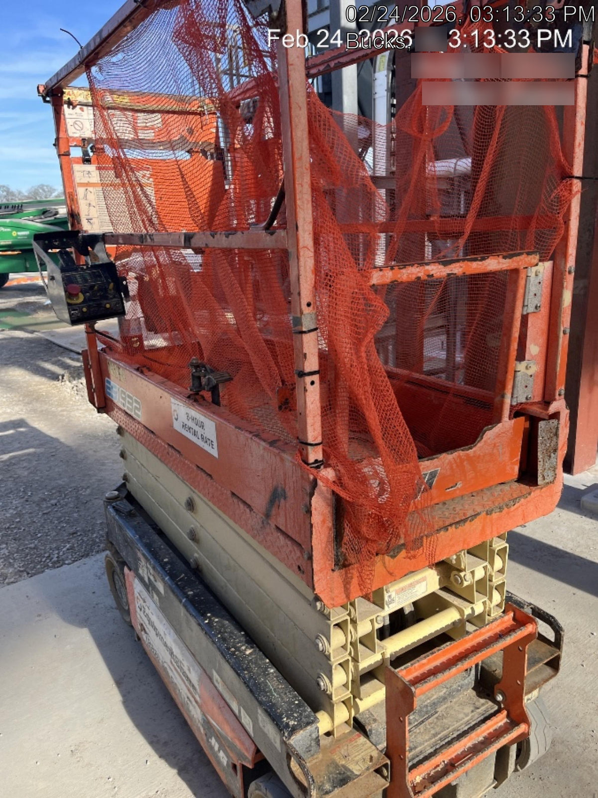 2021 JLG ES1932