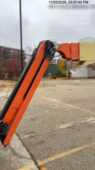 2019 JLG 660SJ
