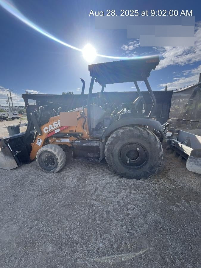 2023 CASE 570N EP