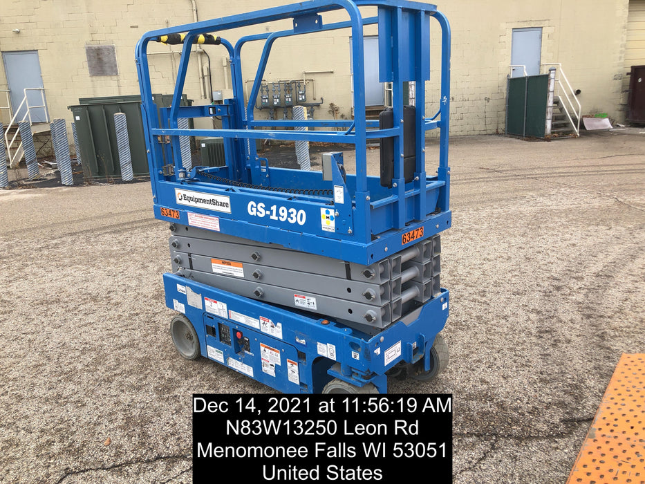 2020 Genie GS-1930 Solid Non Marking Tires, Beacon, Folding rails with half height swing gate