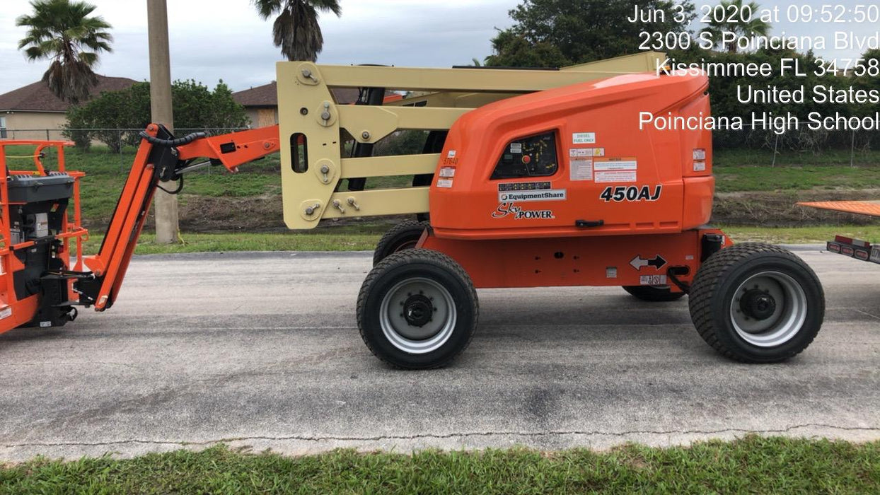 2020 JLG 450AJ