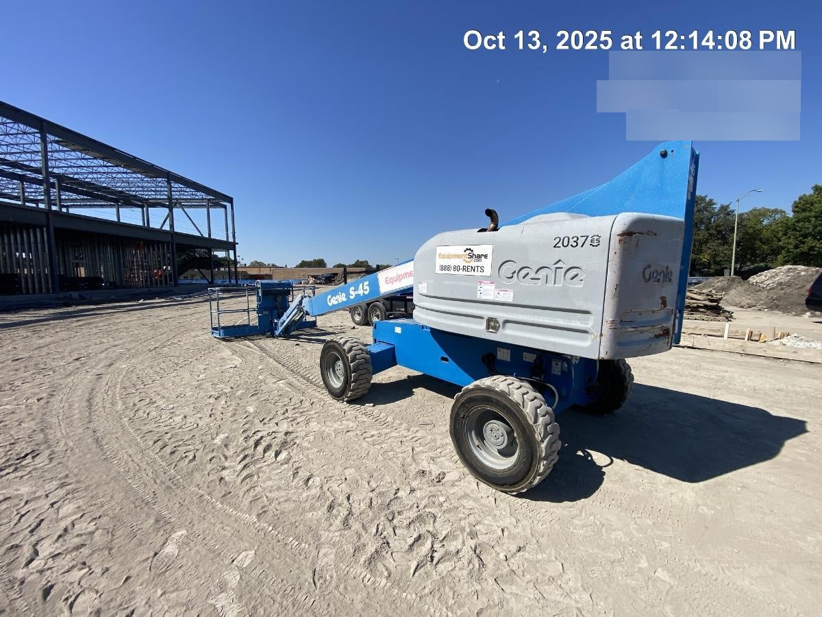 2016 GENIE S-45