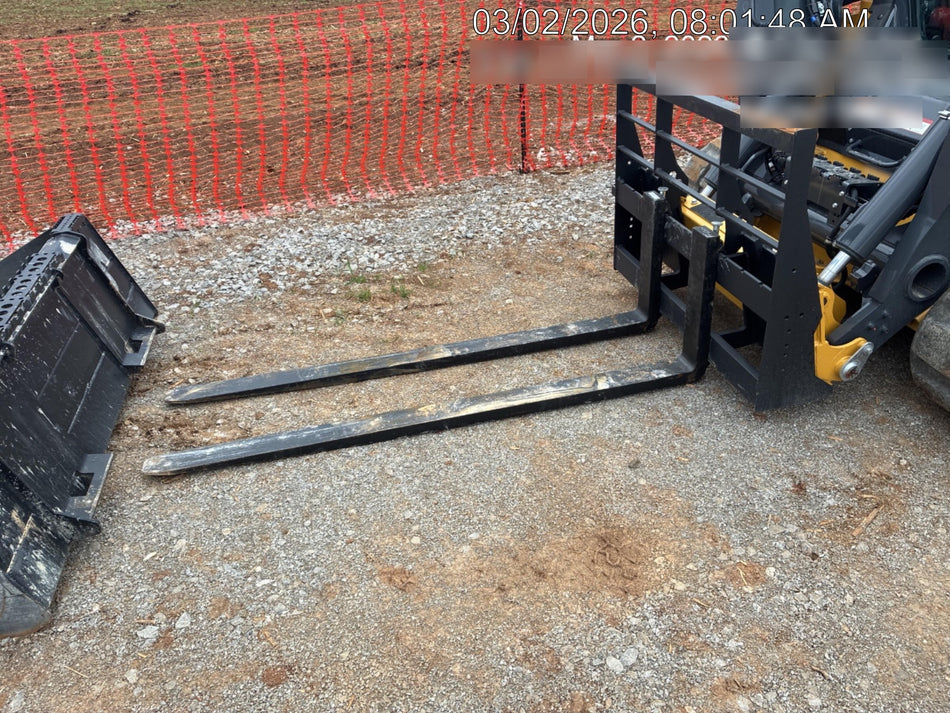 2025 ARROW MATERIAL HANDLING 48" Pallet Forks - Arrow