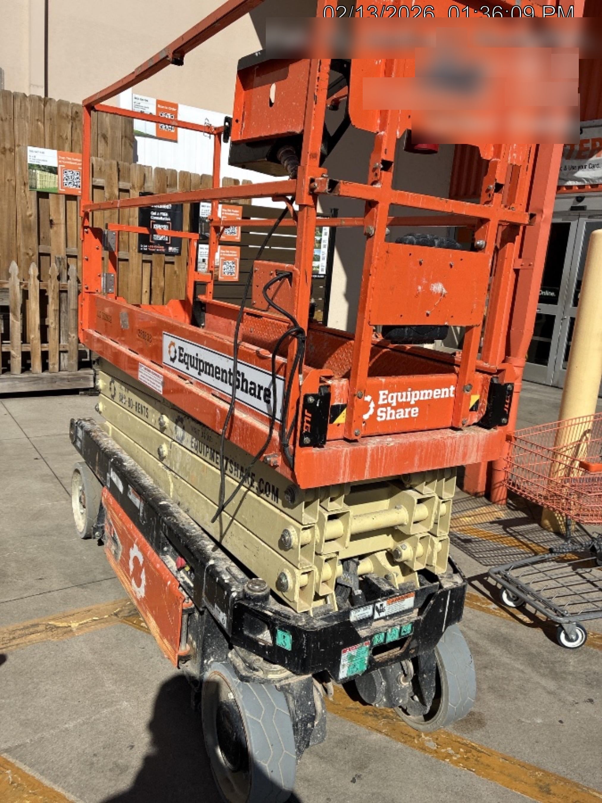 2022 JLG ES2632
