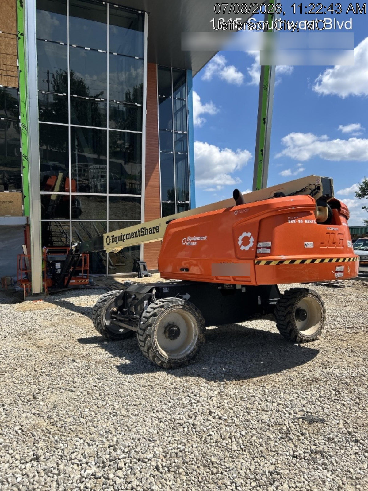 2025 JLG 660SJ