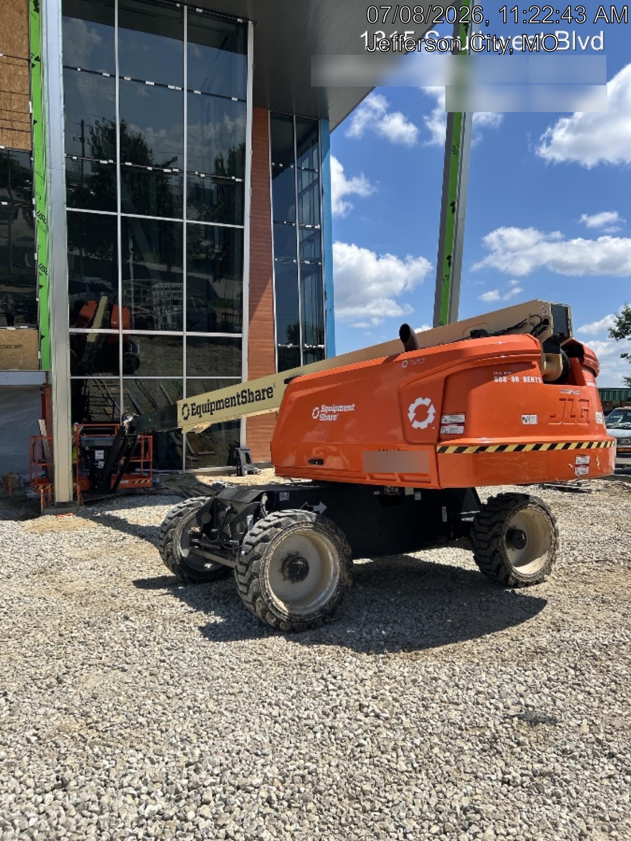 2025 JLG 660SJ