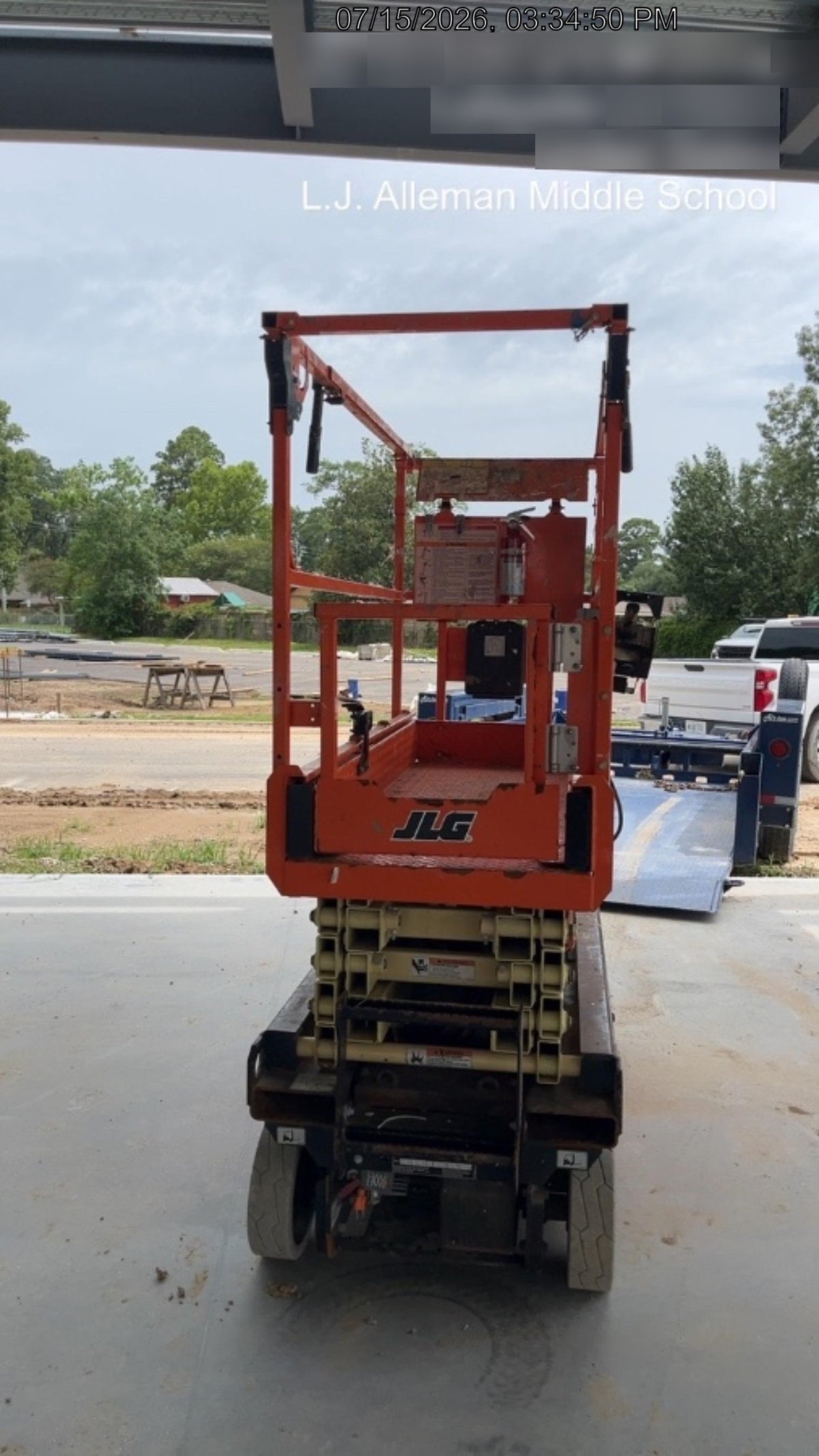 2024 JLG ES1932
