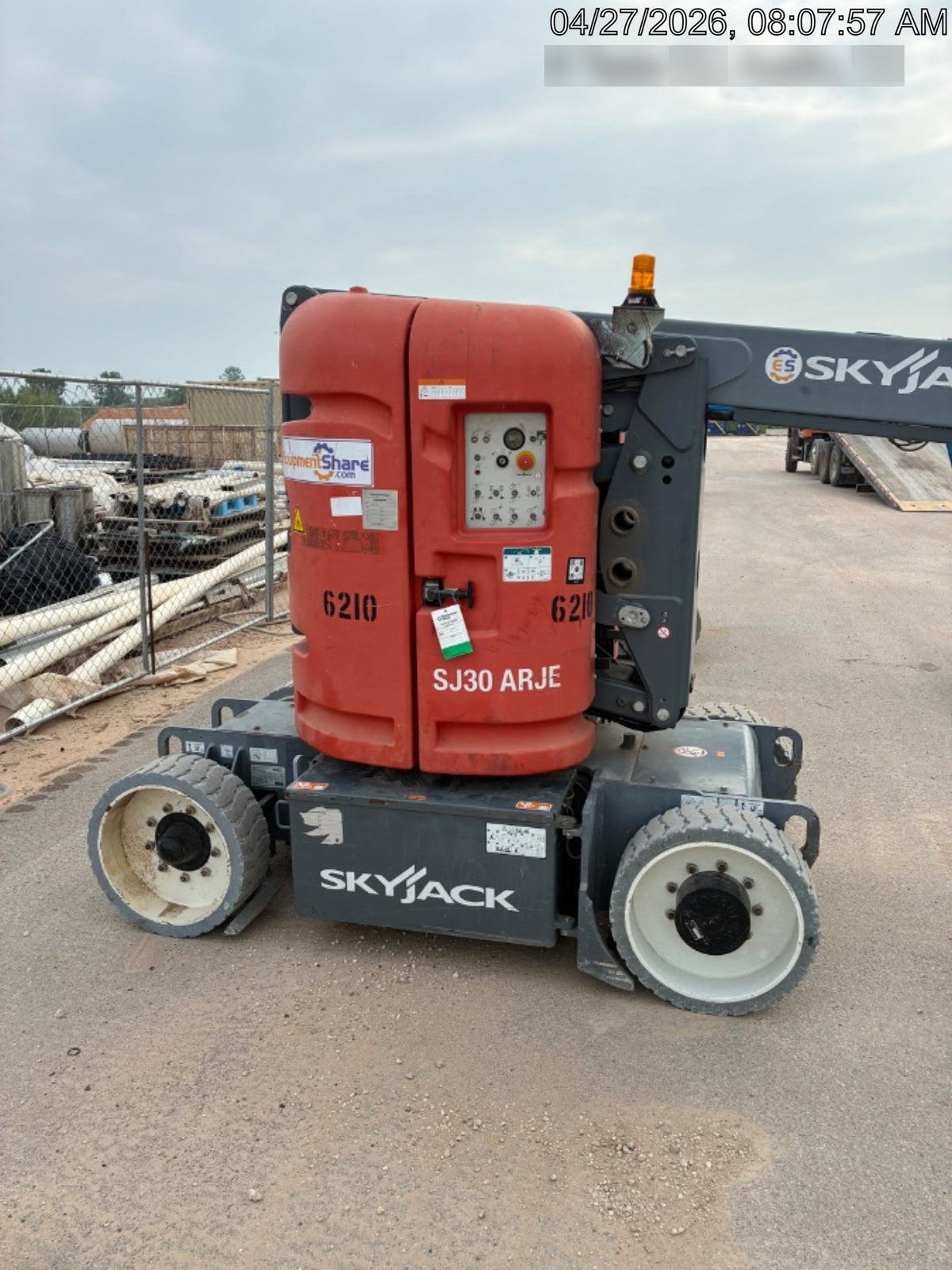 2017 SKYJACK SJ30 AJE