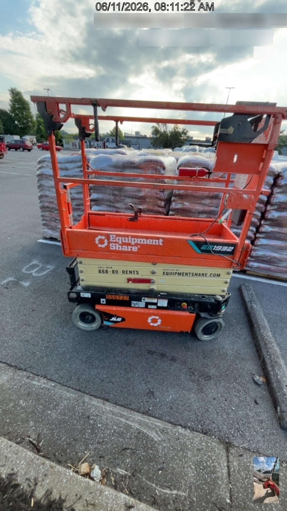 2025 JLG ES1932