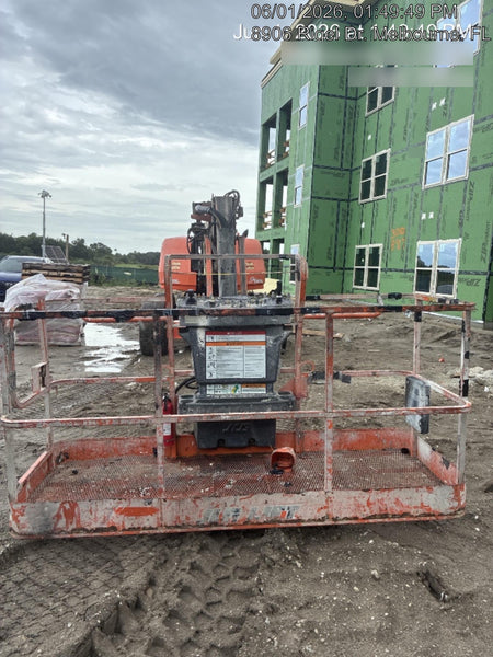 2022 JLG 660SJ
