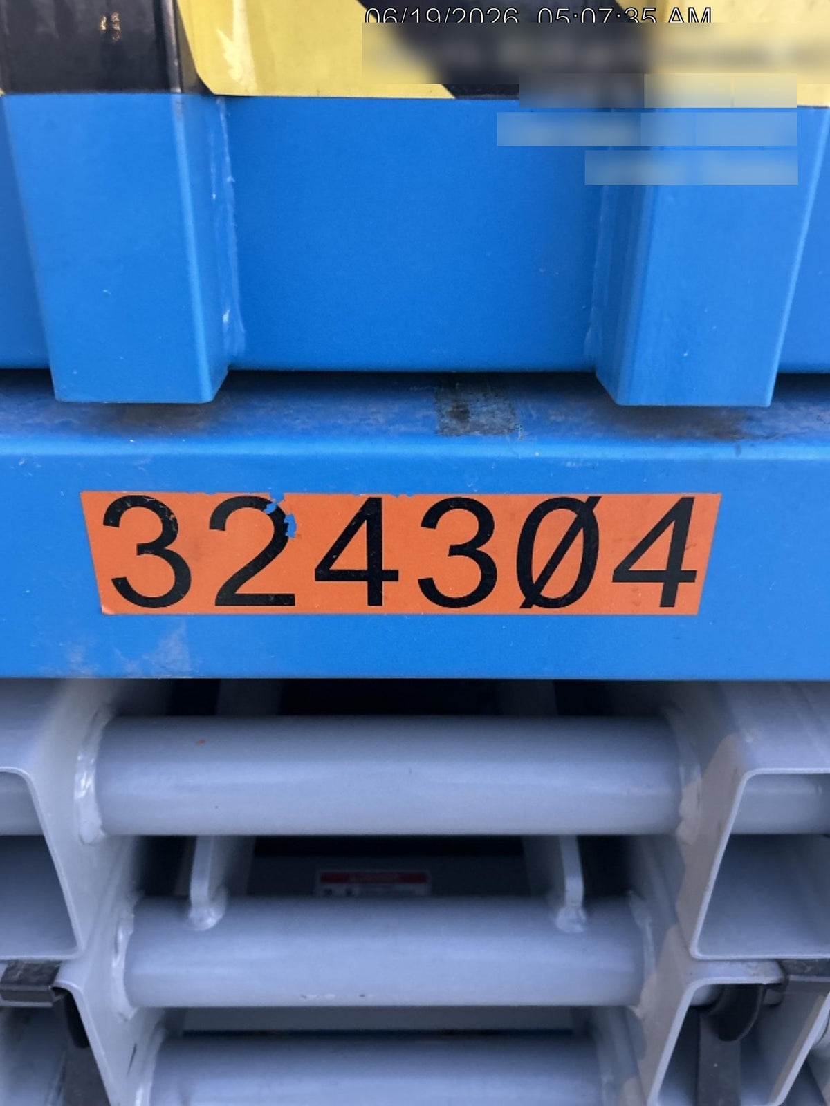 2023 GENIE GS-2632