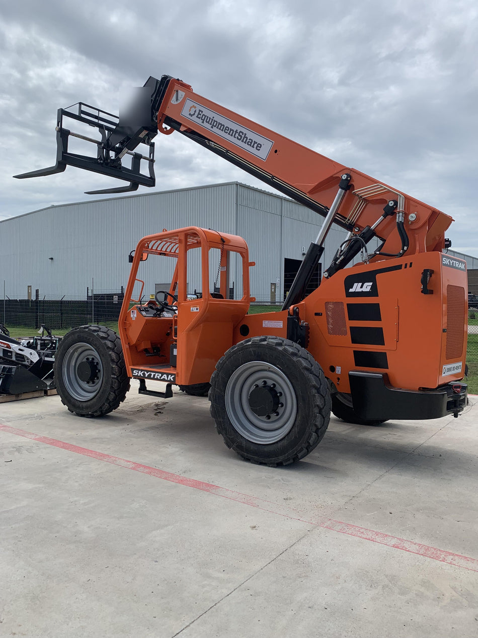 2022 SKYTRAK 8042