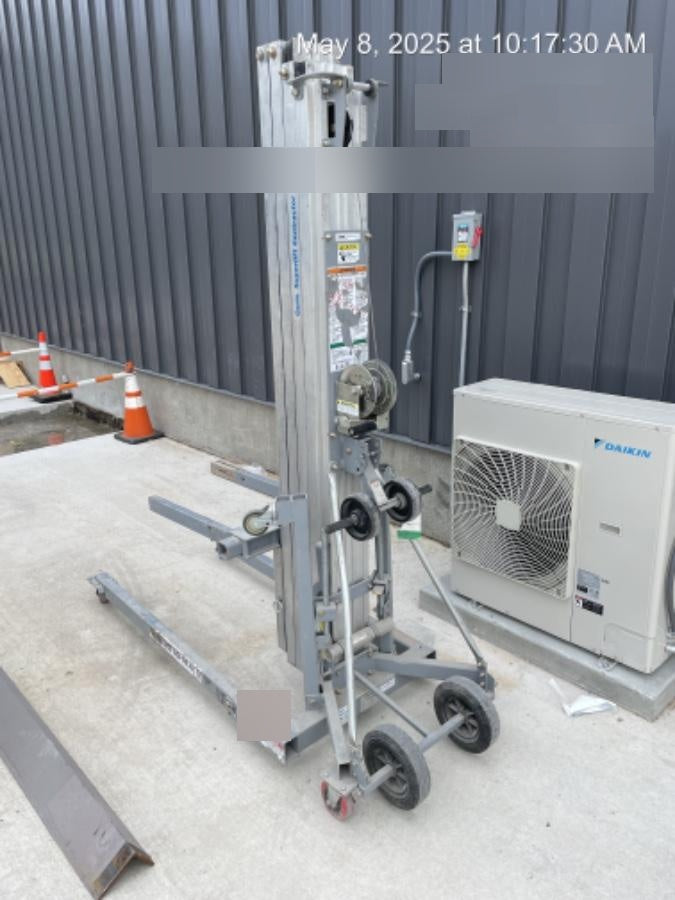 2020 GENIE SLC-24